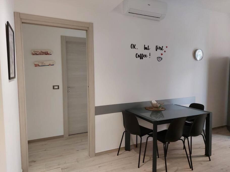 Titti'S House - Parcheggio Custodito In Garage Gratis Генуя Экстерьер фото